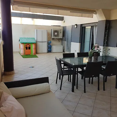 Oasis Apartment *